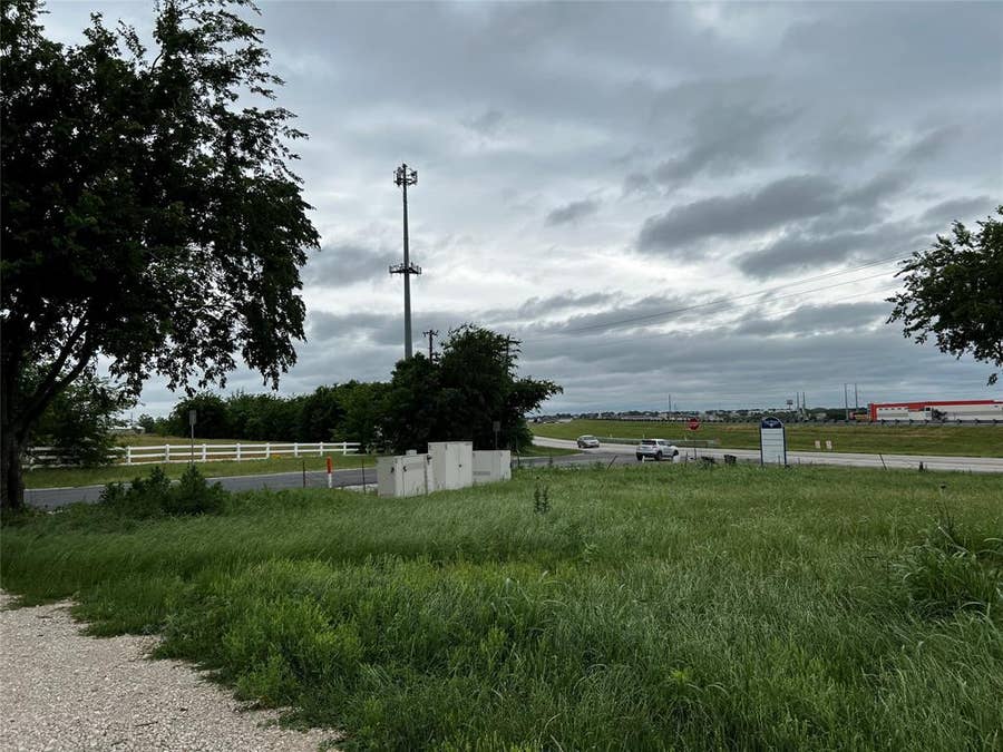 Property photo for 13501 Bates Aston Road, Haslet, TX