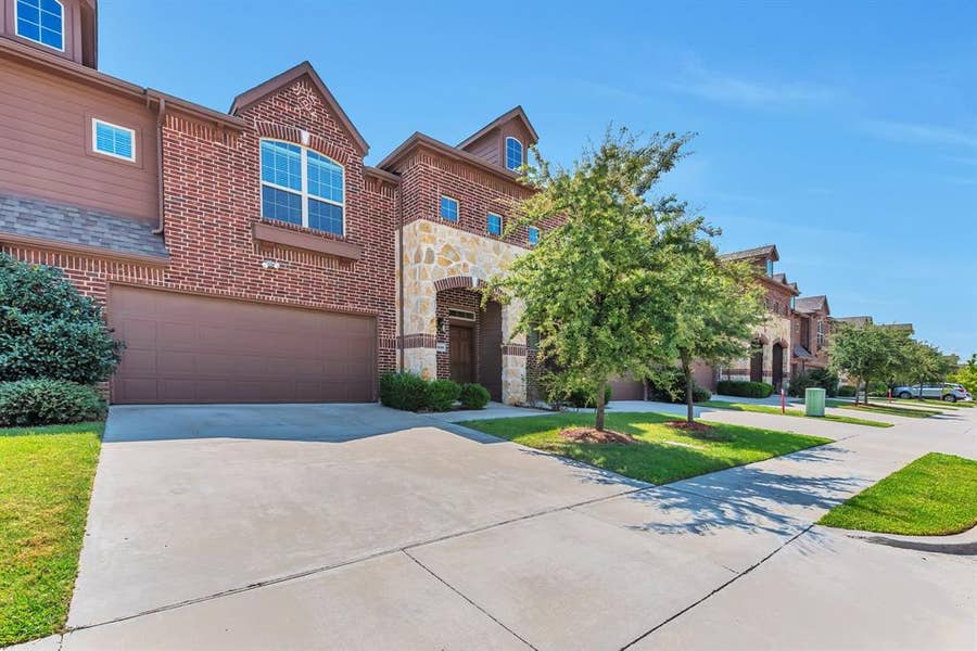 Property photo for 4408 Samarth Street, Irving, TX