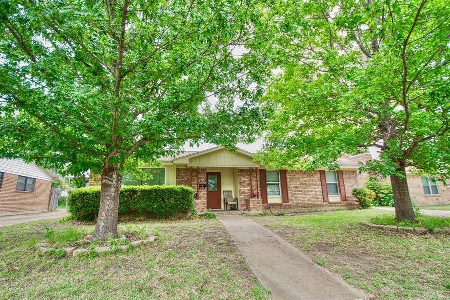 Property photo for 6306 Landmark Drive, Waco, TX