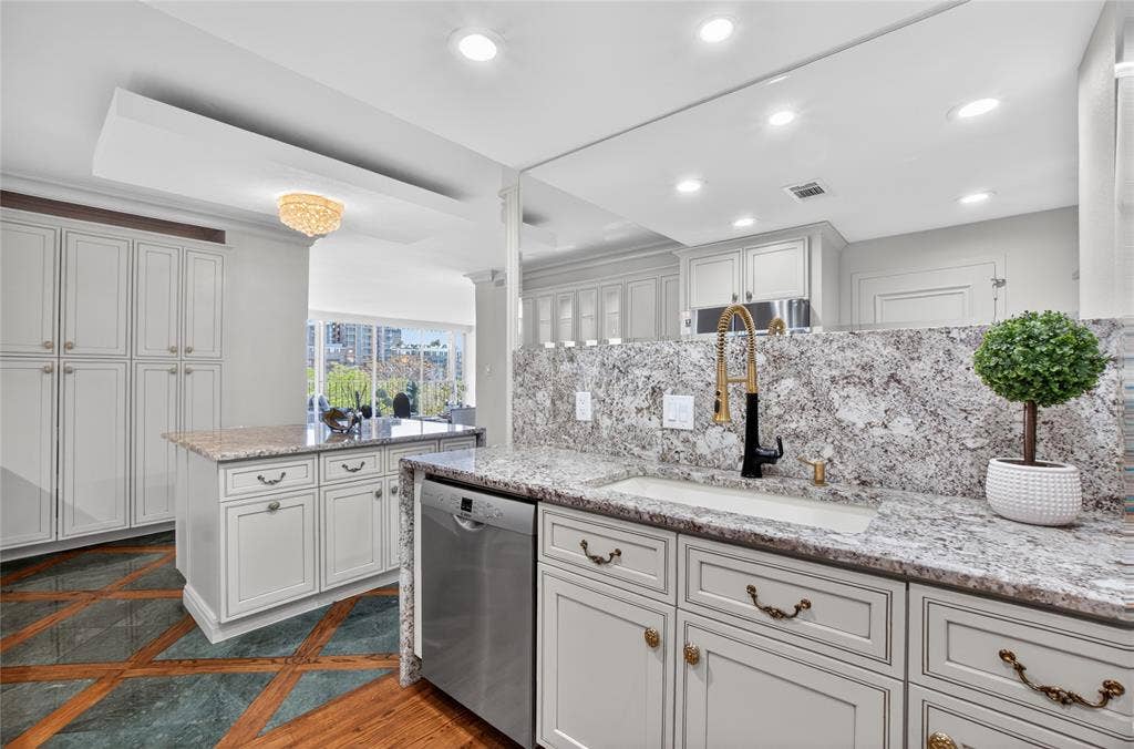 3310 Fairmount Street, #7D, Dallas, TX 75201 3310 Fairmount Street, #7D, Dallas, TX 75201