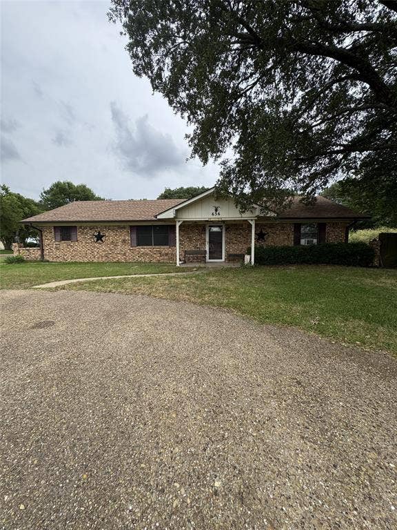 Property photo for 636 E Kempner Street, Mabank, TX