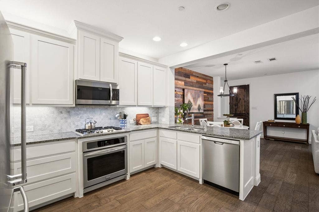7221 Huckleberry Drive, McKinney, TX 75070 Lots of counter space for meal prep.