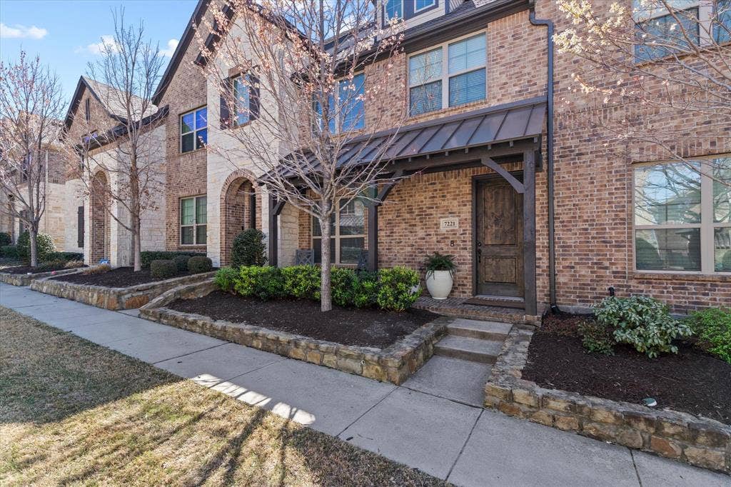 7221 Huckleberry Drive, McKinney, TX 75070 Enjoy your morning coffee on the shaded front porch.