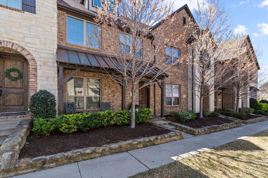 7221 Huckleberry Drive, McKinney, TX 75070 This tree lined street is welcoming.