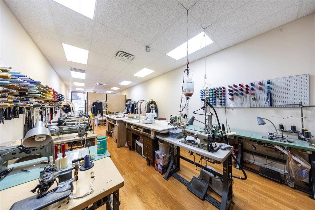 9986 Grapevine Highway, Hurst, TX 76054 9986 Grapevine Highway, Hurst, TX 76054