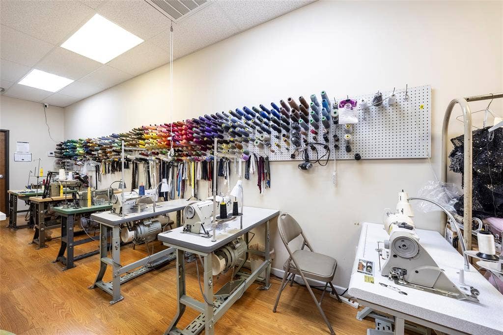 9986 Grapevine Highway, Hurst, TX 76054 9986 Grapevine Highway, Hurst, TX 76054