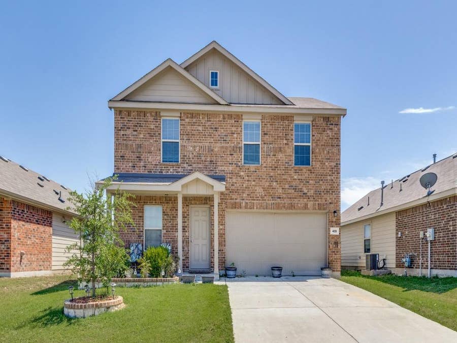 Property photo for 409 Falling Star Drive, Fort Worth, TX