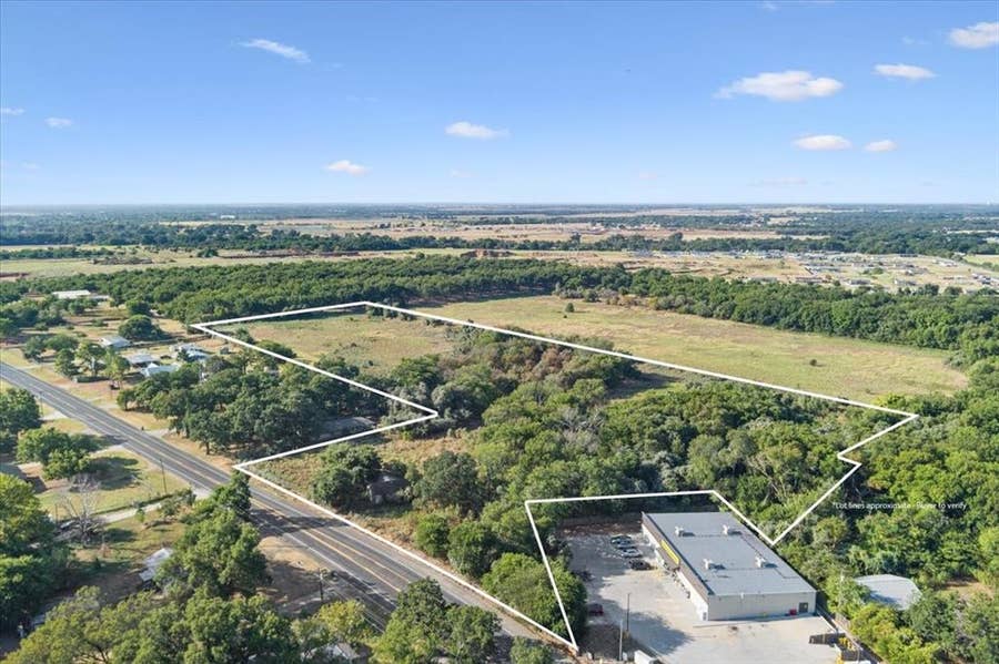 Property photo for 12999 Gholson Road, Gholson, TX