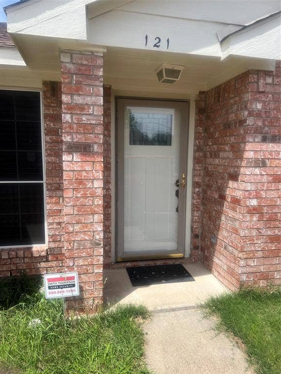 Property photo for 121 Brookside Drive, Duncanville, TX