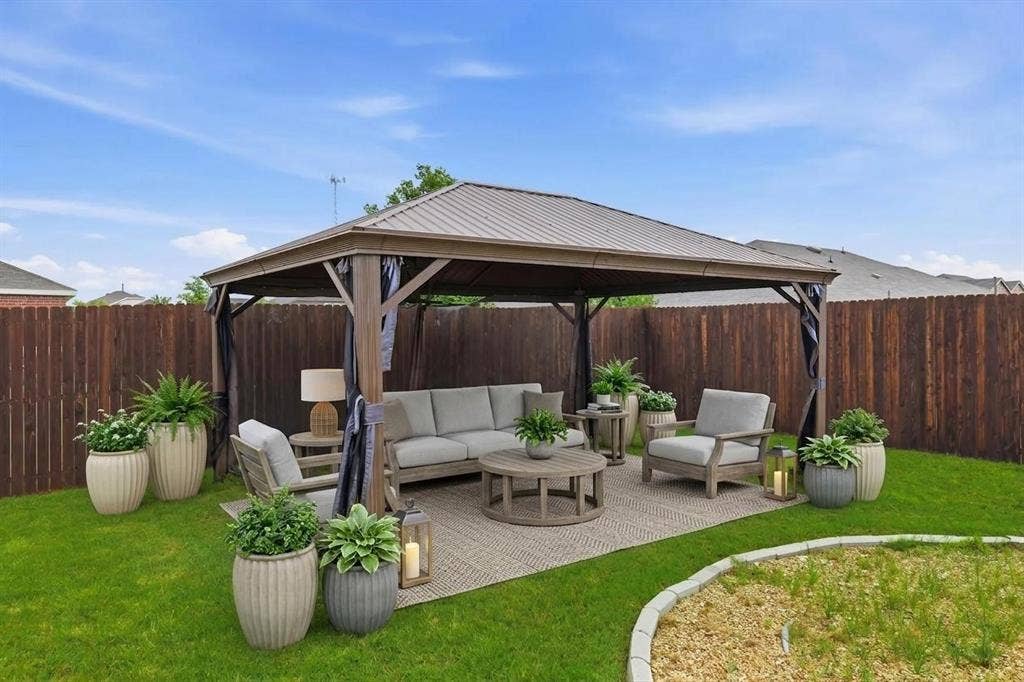 Patio virtually staged