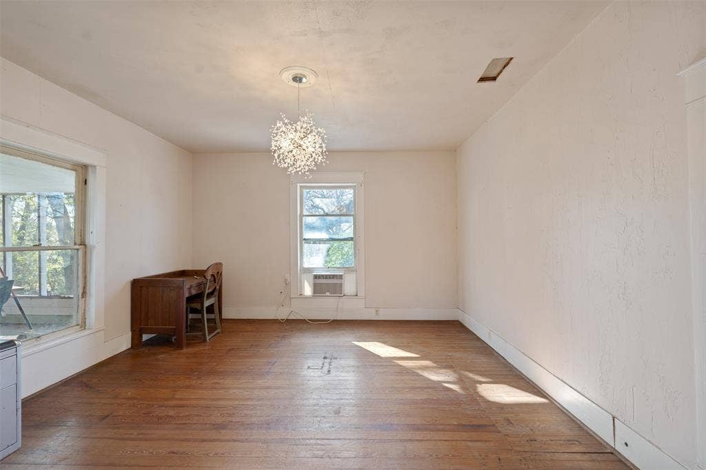 508 N Virginia Street, Terrell, TX 75160 508 N Virginia Street, Terrell, TX 75160