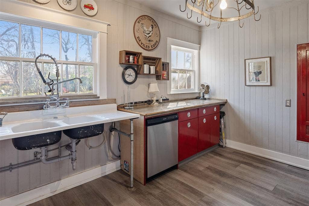 508 N Virginia Street, Terrell, TX 75160 508 N Virginia Street, Terrell, TX 75160