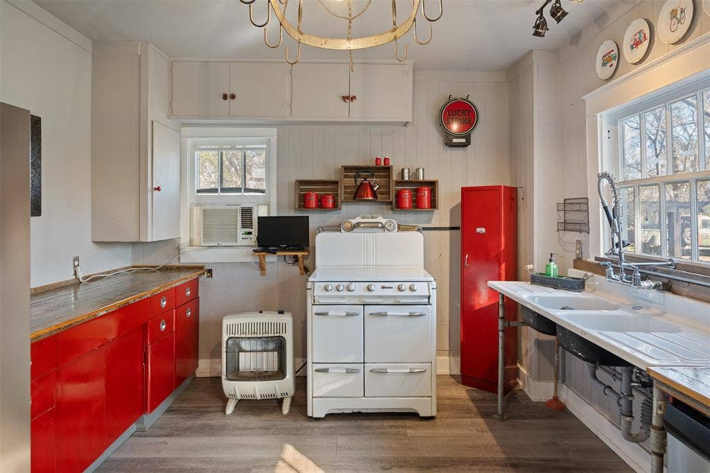 508 N Virginia Street, Terrell, TX 75160 508 N Virginia Street, Terrell, TX 75160