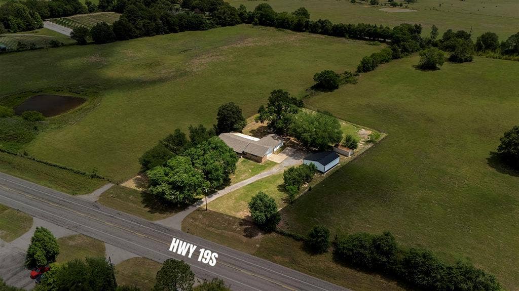 8677 State Highway 19 S, Athens, TX 75751 8677 State Highway 19 S, Athens, TX 75751