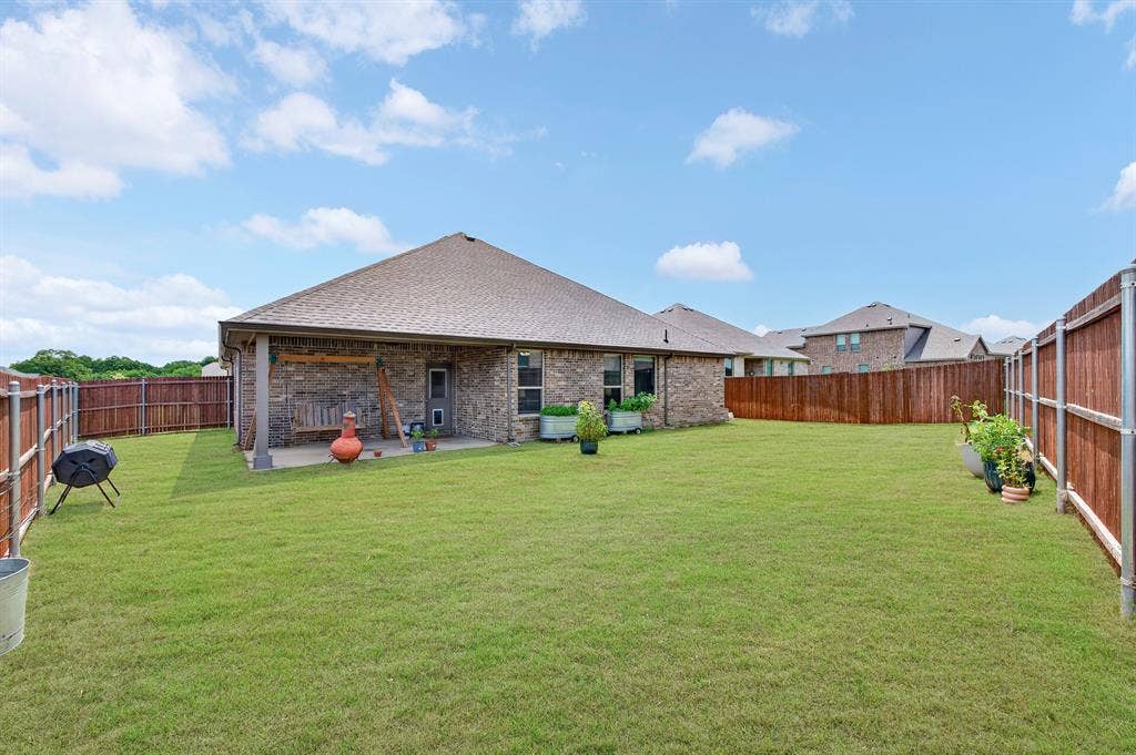 829 Poppie Lane, Midlothian, TX 76065 829 Poppie Lane, Midlothian, TX 76065