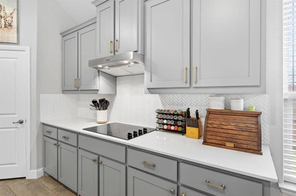 829 Poppie Lane, Midlothian, TX 76065 829 Poppie Lane, Midlothian, TX 76065
