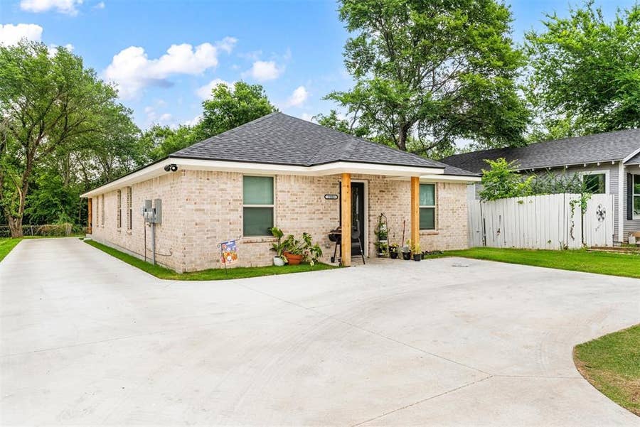Property photo for 3109 N 27th Street, Waco, TX