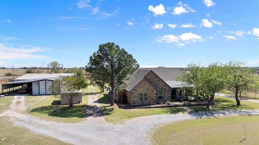 Property photo for 4525 Cattleguard Court, Tolar, TX