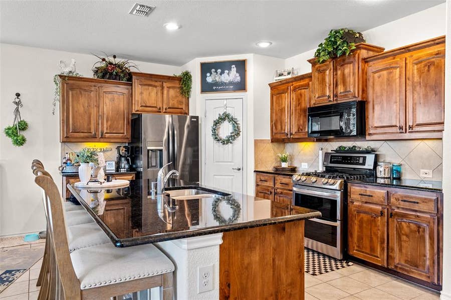 Property photo for 1737 Kachina Lodge Road, Fort Worth, TX