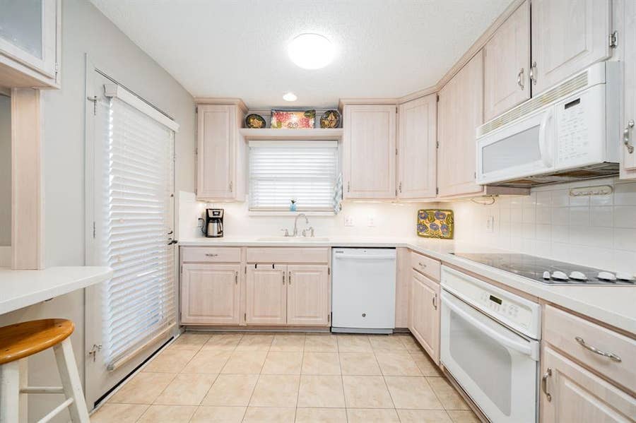 Property photo for 5335 Bent Tree Forest Drive, #170, Dallas, TX