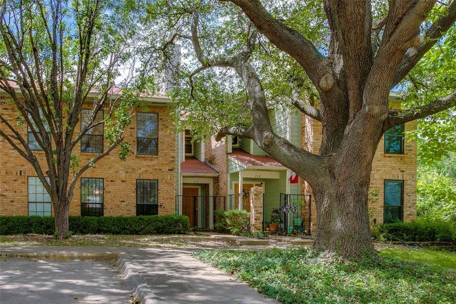 Property photo for 714 W Canty Street, Dallas, TX