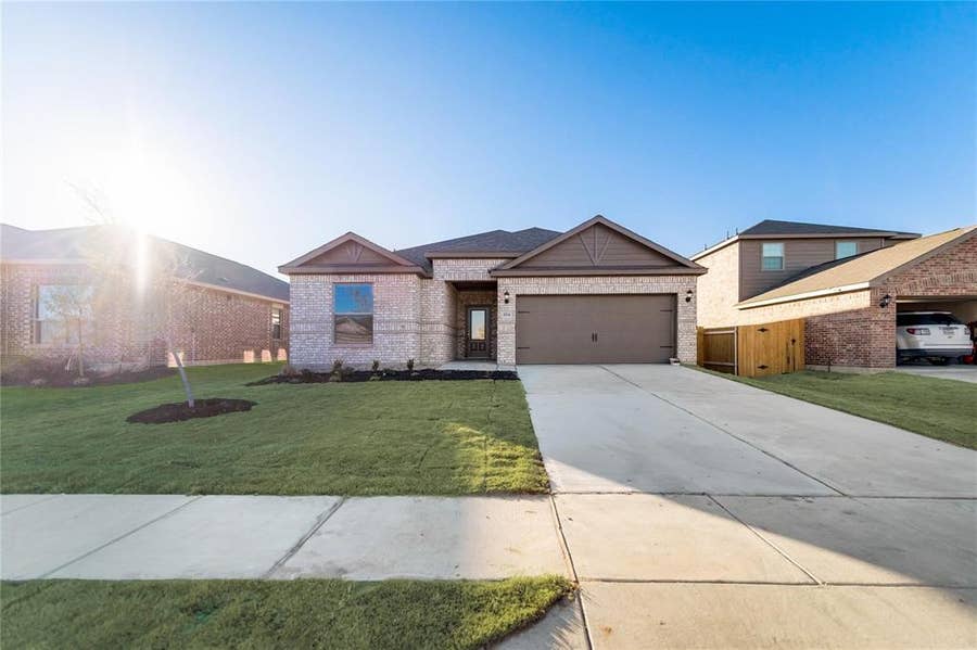 Property photo for 204 Lake Ridge Drive, Princeton, TX