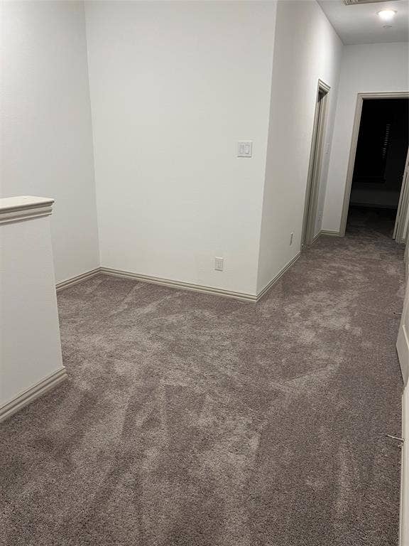 6041 Roper Road, McKinney, TX 75070 Gray textured carpeting
