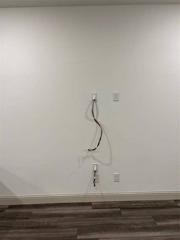 6041 Roper Road, McKinney, TX 75070 TV cable connection