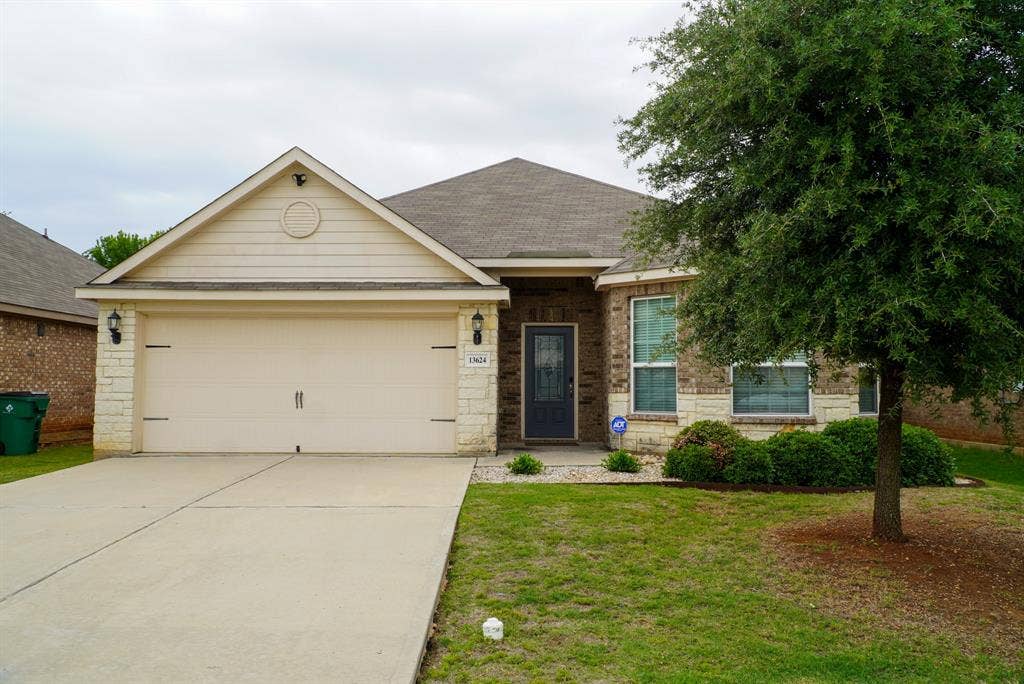 13624 Helix Bridge Way, Crowley, TX 76036 13624 Helix Bridge Way, Crowley, TX 76036