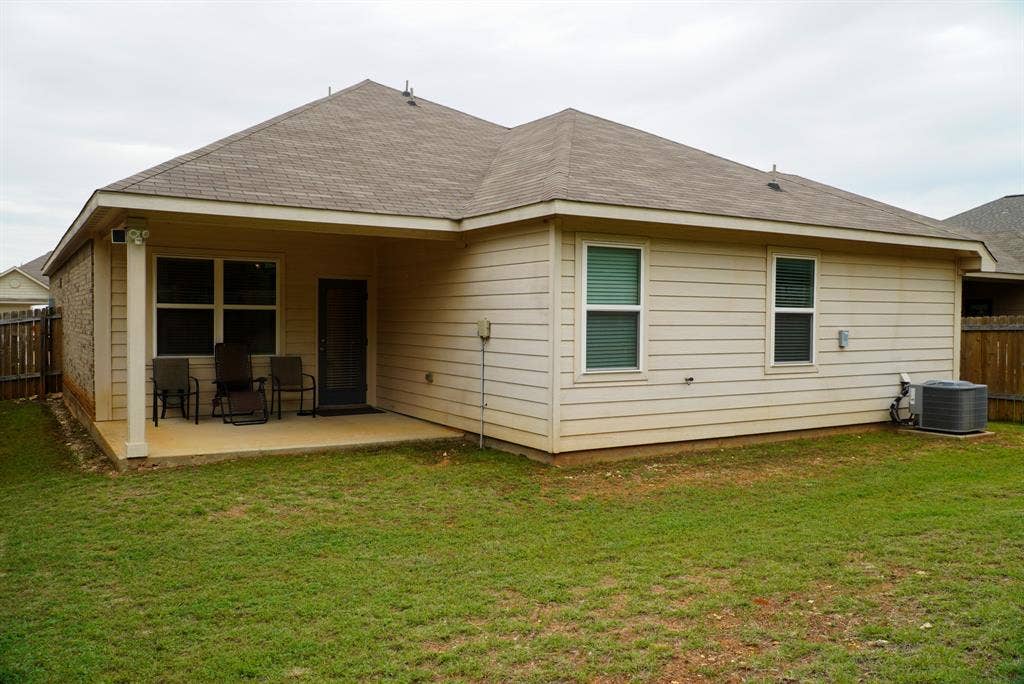 13624 Helix Bridge Way, Crowley, TX 76036 13624 Helix Bridge Way, Crowley, TX 76036