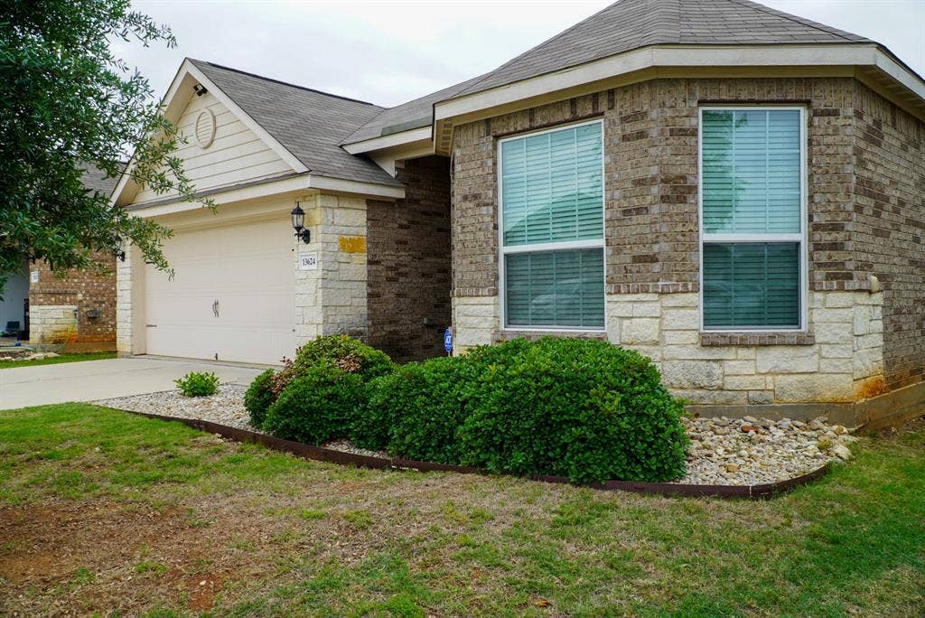 13624 Helix Bridge Way, Crowley, TX 76036 13624 Helix Bridge Way, Crowley, TX 76036