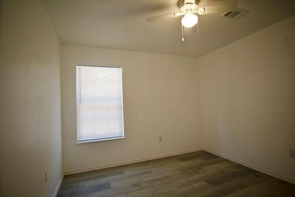 14192 Campfire Circle, Log Cabin, TX 75148 14192 Campfire Circle, Log Cabin, TX 75148