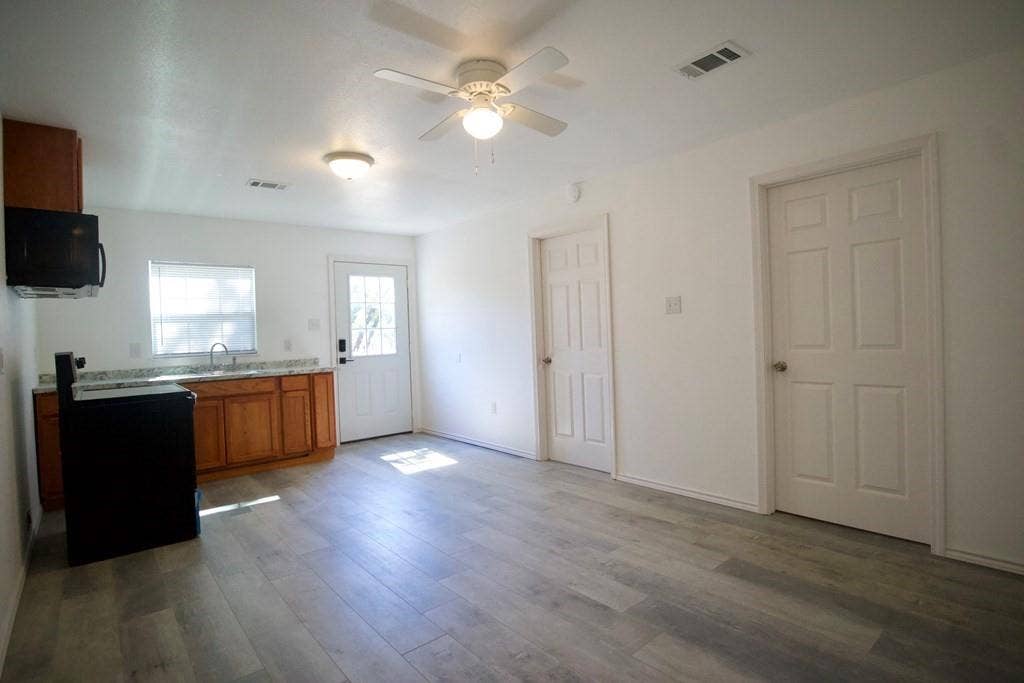 14192 Campfire Circle, Log Cabin, TX 75148 14192 Campfire Circle, Log Cabin, TX 75148