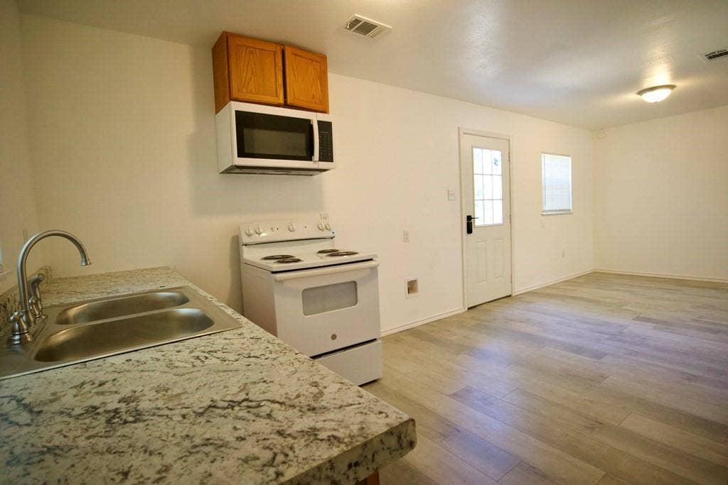 14192 Campfire Circle, Log Cabin, TX 75148 14192 Campfire Circle, Log Cabin, TX 75148