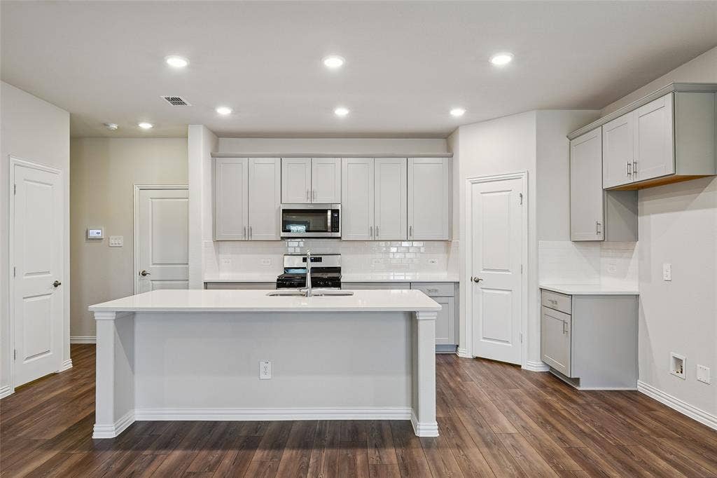 2669 Kings Canyon Mews, Corinth, TX 76210 2669 Kings Canyon Mews, Corinth, TX 76210