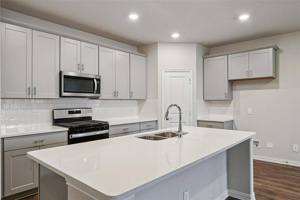 2669 Kings Canyon Mews, Corinth, TX 76210 2669 Kings Canyon Mews, Corinth, TX 76210