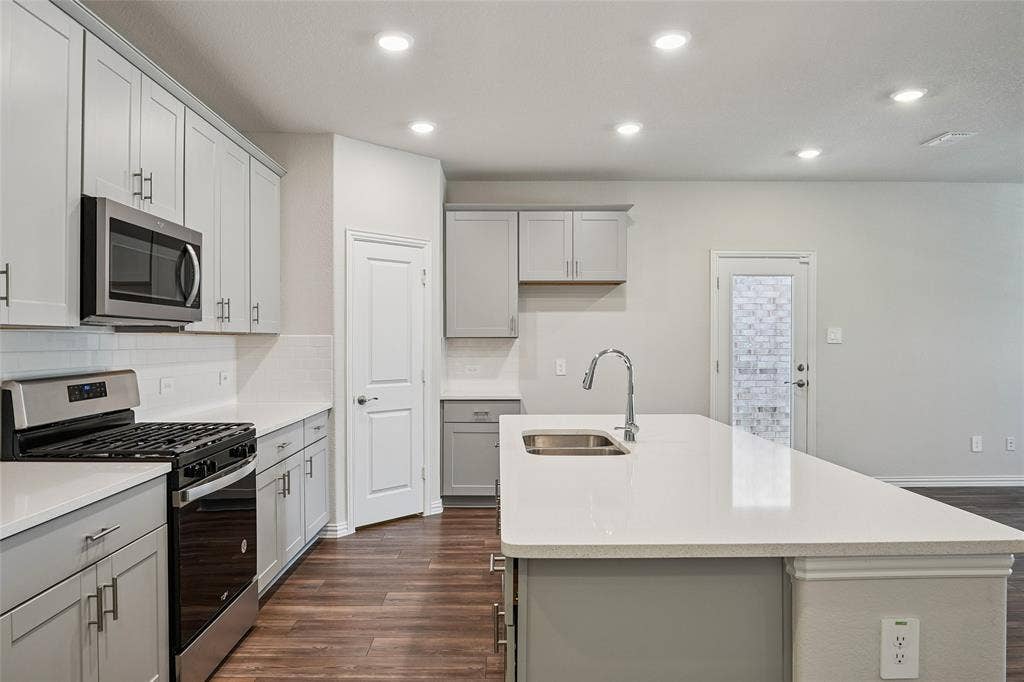 2669 Kings Canyon Mews, Corinth, TX 76210 2669 Kings Canyon Mews, Corinth, TX 76210