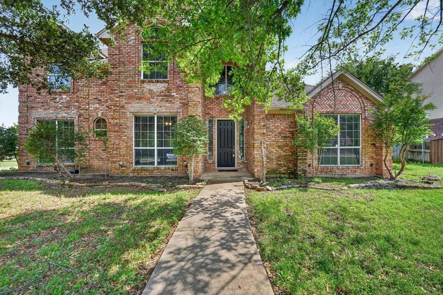 Property photo for 914 Dove Creek Trail, Southlake, TX