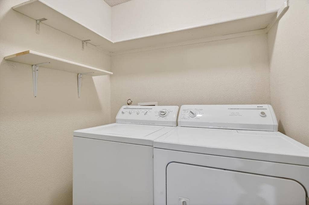 549 Dylan Court, Azle, TX 76020 549 Dylan Court, Azle, TX 76020