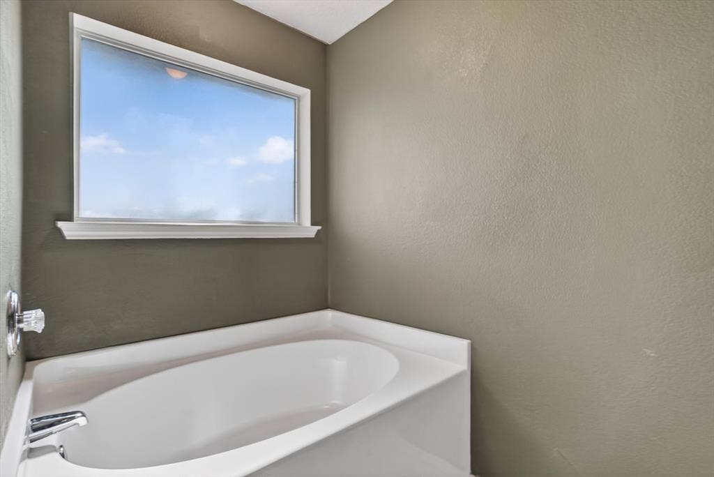 549 Dylan Court, Azle, TX 76020 549 Dylan Court, Azle, TX 76020