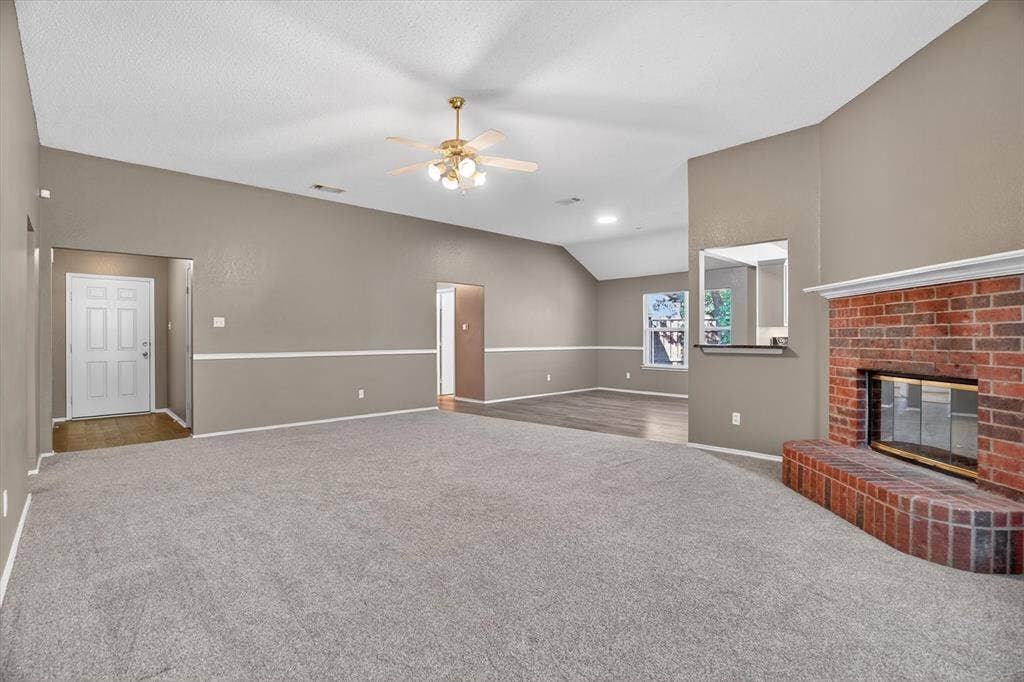 549 Dylan Court, Azle, TX 76020 549 Dylan Court, Azle, TX 76020