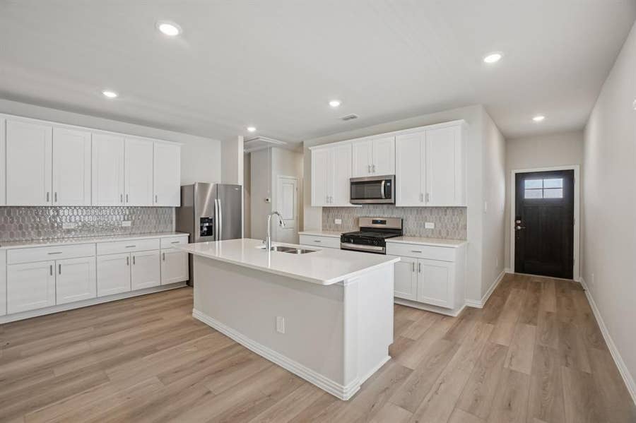 Property photo for 3056 Belton Drive, Farmersville, TX