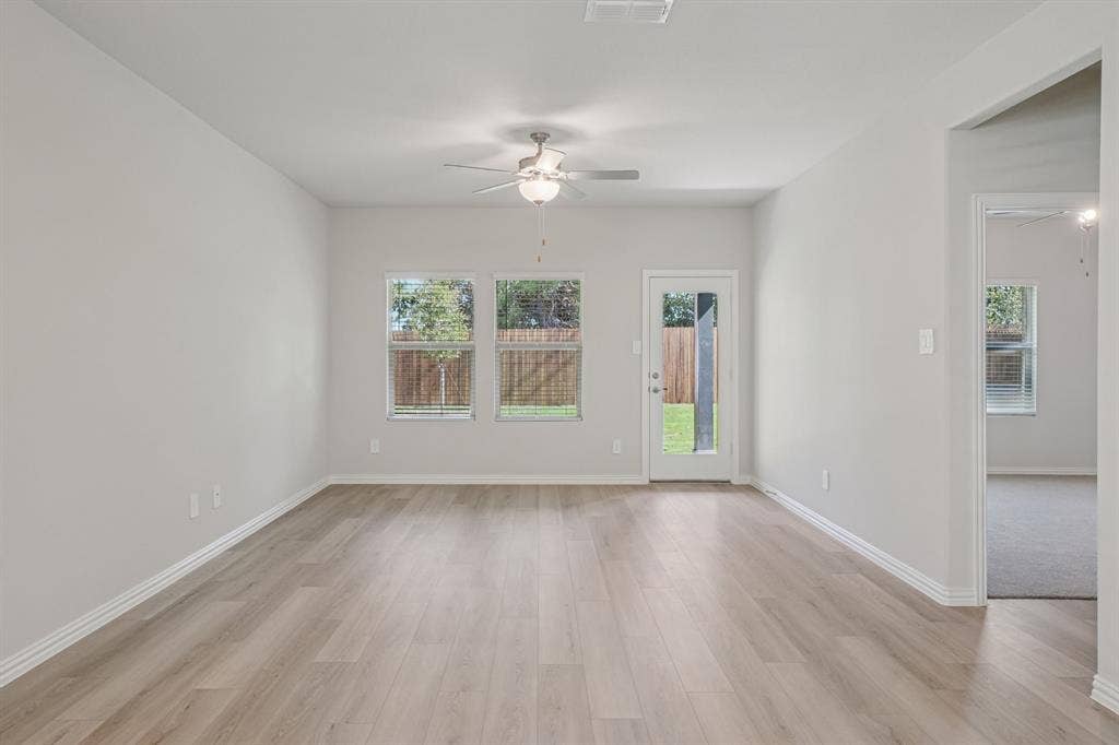 3056 Belton Drive, Farmersville, TX 75442 Photo is not of the actual home, but is an inspirational photo of builder’s model home and may depict options, furnishings, and/or decorator features that are not included.