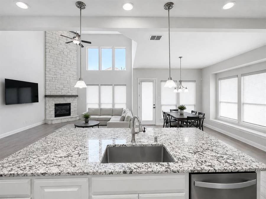 Property photo for 1009 Hunters Creek Drive, Rockwall, TX