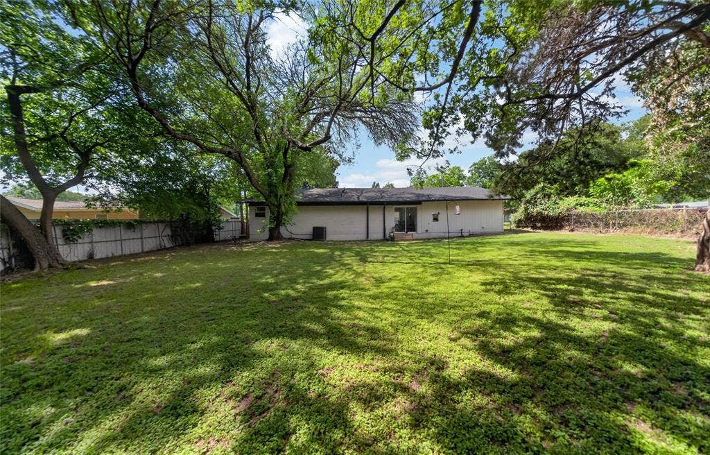 614 Colonial Drive, Athens, TX 75751 614 Colonial Drive, Athens, TX 75751
