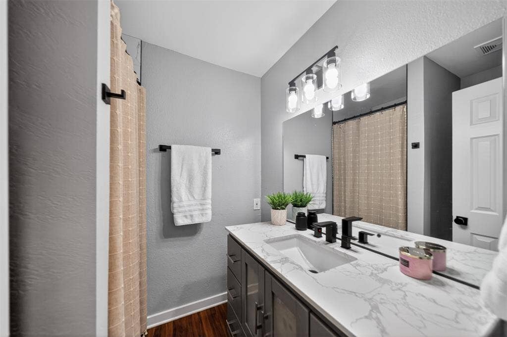 614 Colonial Drive, Athens, TX 75751 614 Colonial Drive, Athens, TX 75751