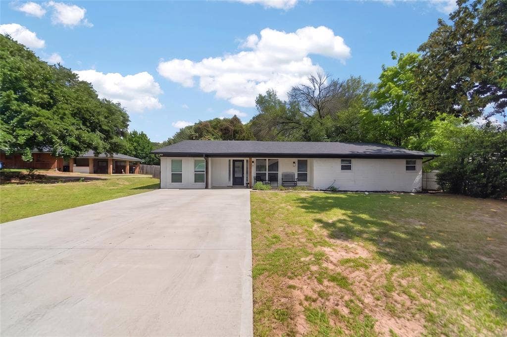 614 Colonial Drive, Athens, TX 75751 614 Colonial Drive, Athens, TX 75751
