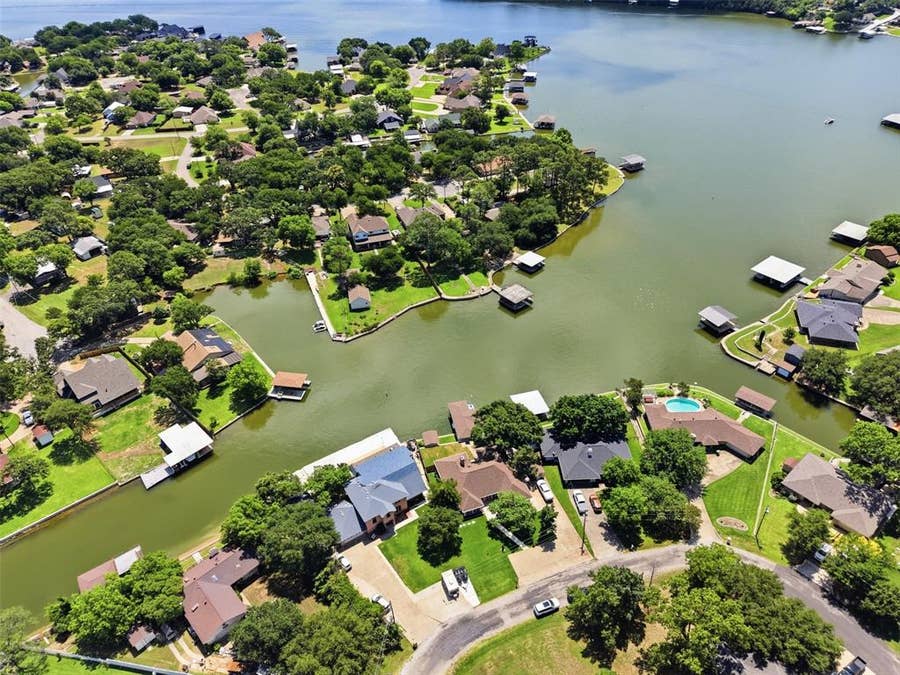 Property photo for 4021 Dakota Trail, Granbury, TX