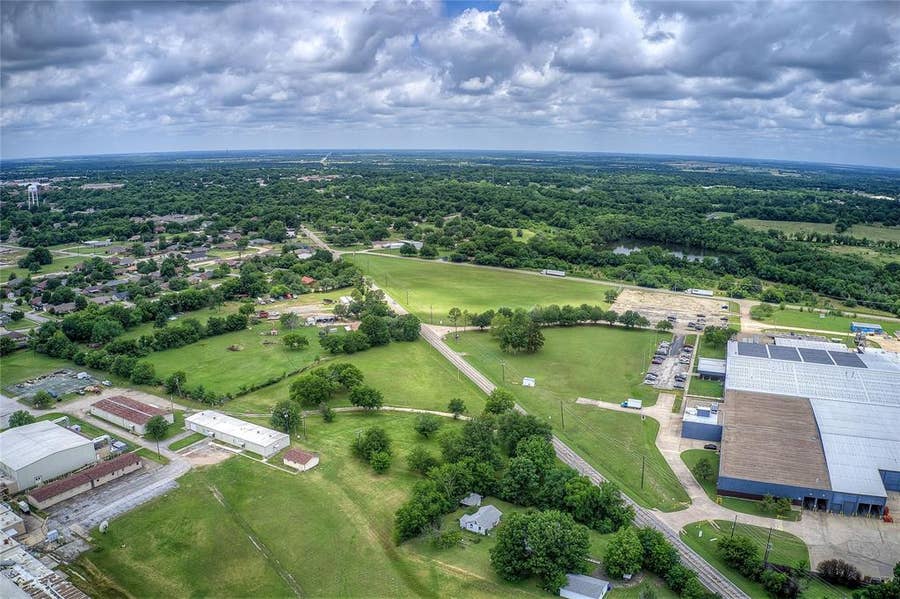 Property photo for 221 Maple Street, Commerce, TX