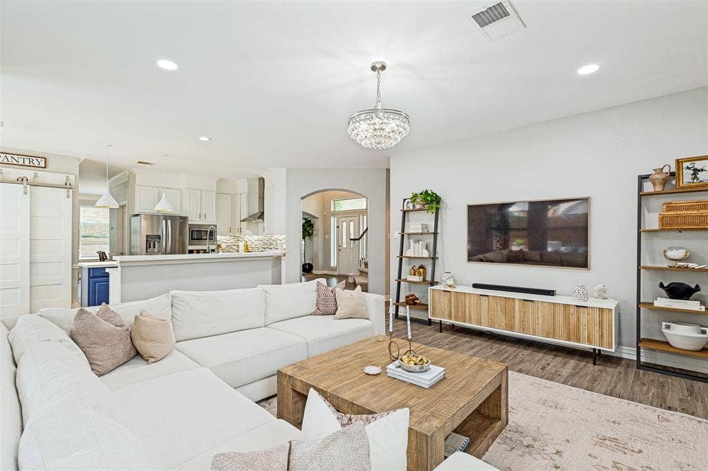 8608 Clear Sky Drive, Plano, TX 75025